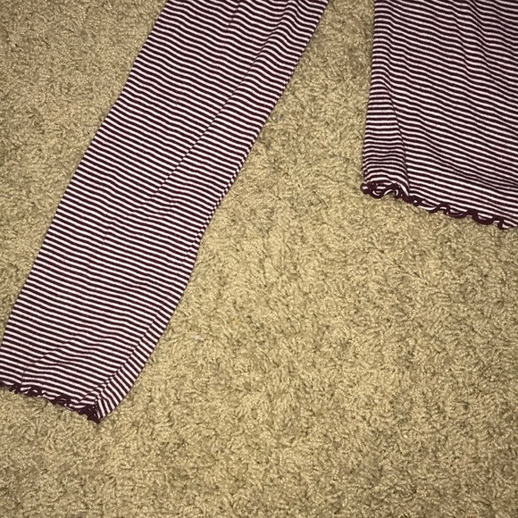 Forever 21 cropped off the shoulder shirt - Picture 2 of 3